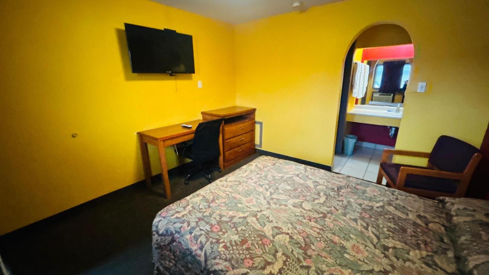 Relax Inn By Oyo Sulphur Hwy 90 Exterior foto